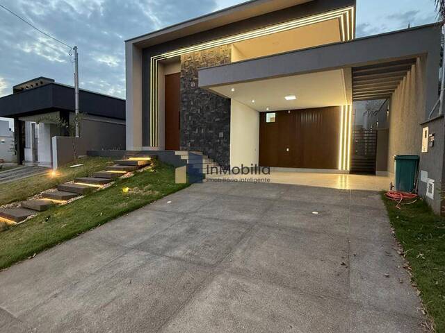 #59 - Casa para Venda em Senador Canedo - GO