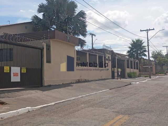 #195 - Apartamento para Venda em Goiânia - GO