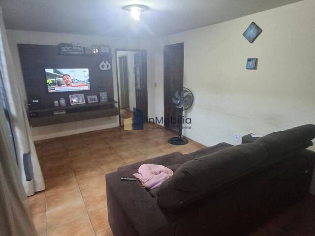 Sobrado para Venda em Goiânia - 2