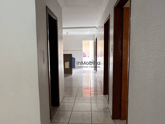 Casa para Locação em Goiânia - 3