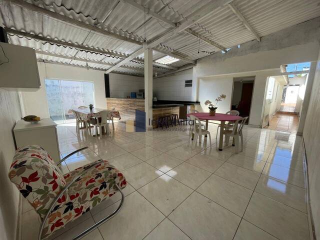 Casa para Venda em Goiânia - 1