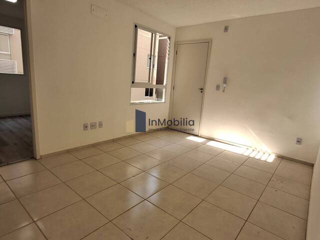 Apartamento para Locação em Goiânia - 3