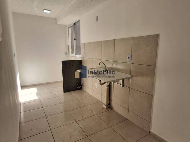 Apartamento para Locação em Goiânia - 4