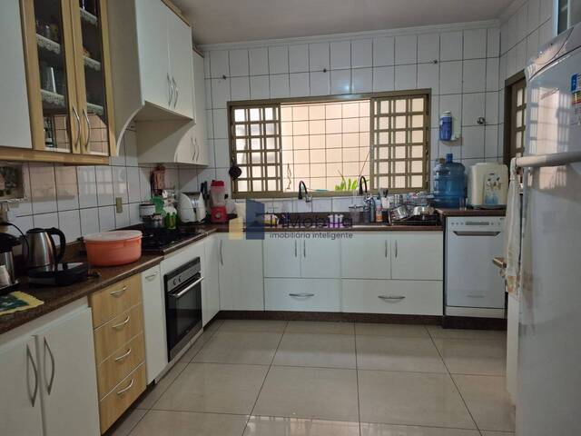 Casa para Venda em Goiânia - 4